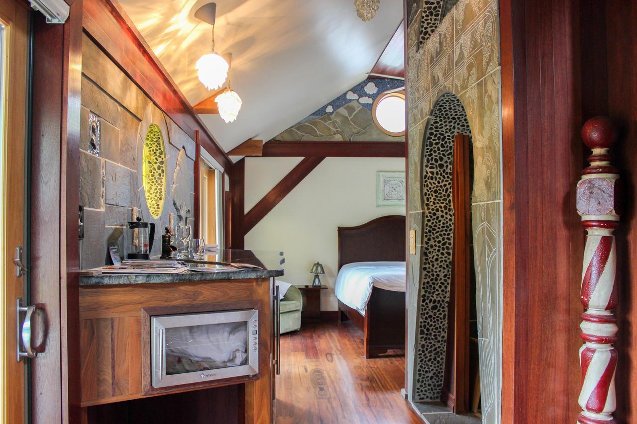 New Park Retreat Hotel Ithaca Zewnętrze zdjęcie